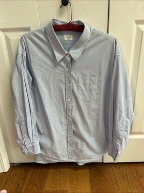 Wilfred Light Blue Casual Button-Down Shirt Aritzia Small 100% Cotton
